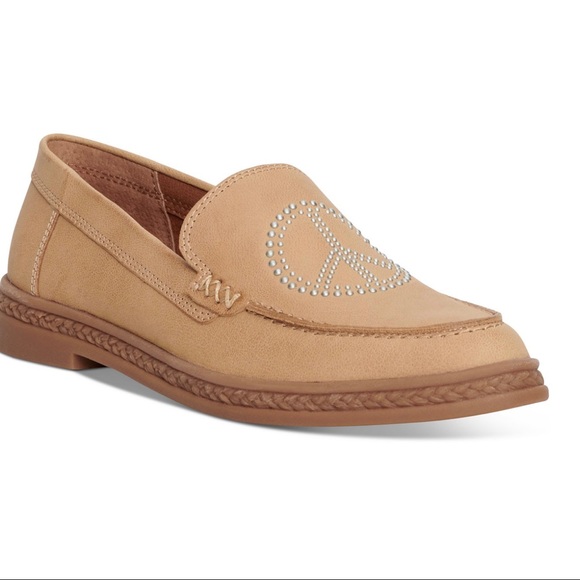 **Sold **🔥🔥brand new Lucky Loafer flats - Picture 5 of 7